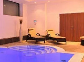 Dappers Wellness Отель