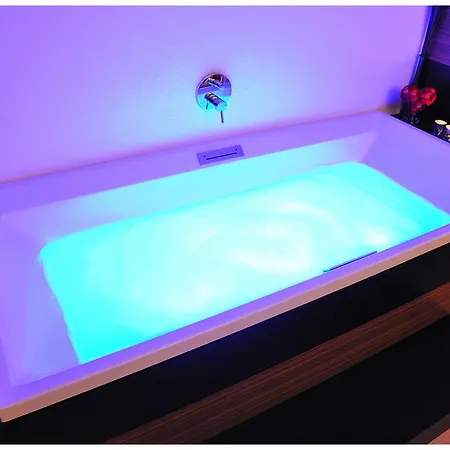 מלון Dappers Wellness 4*